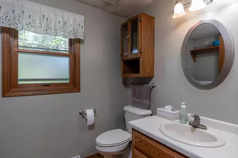 Bath - n9565 Crystal Drive, Appleton, WI 54915 photo 1 of 3