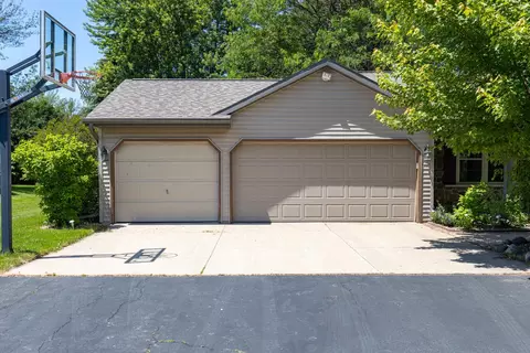 Exterior - n9565 Crystal Drive, Appleton, WI 54915 photo 1 of 8