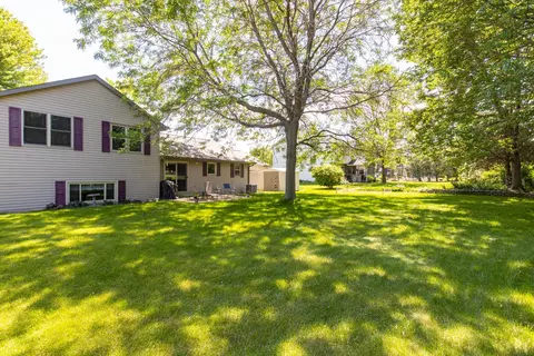 Exterior - n9565 Crystal Drive, Appleton, WI 54915 photo 2 of 8