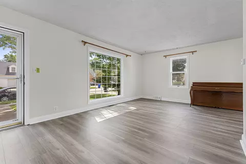 1929 N Division St, Appleton, WI 54911 photo 5