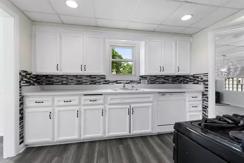 1929 N Division St, Appleton, WI 54911 photo 17