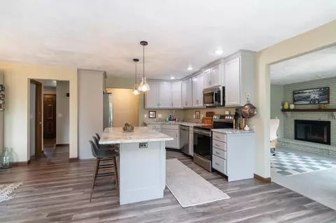 Kitchen - 3018 N Mcdonald St, Appleton, WI 54911 photo 7 of 7