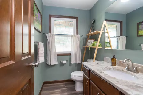 Bath - 3018 N Mcdonald St, Appleton, WI 54911 photo 1 of 6