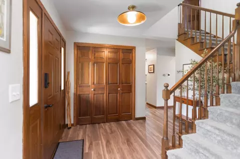 Entry Way - 3018 N Mcdonald St, Appleton, WI 54911 photo 2 of 10