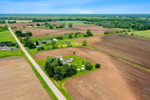 n9186 Sunset Road, Shiocton, WI 54170