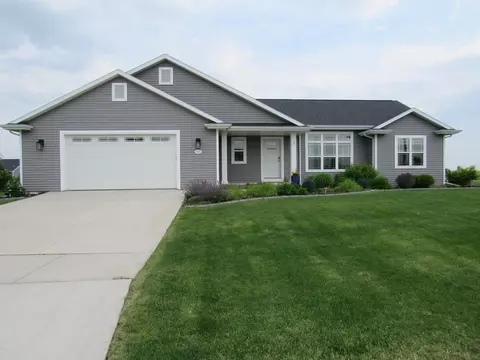583 Clay St, Wrightstown, WI 54110
