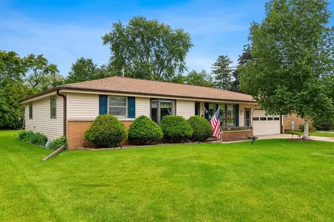 1584 Careful Dr, Green Bay, WI 54304