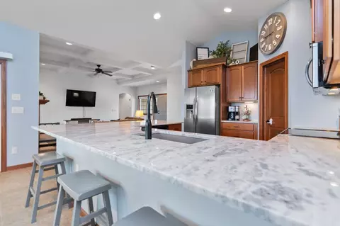 2346 W Barley Way, Appleton, WI 54913 photo 9