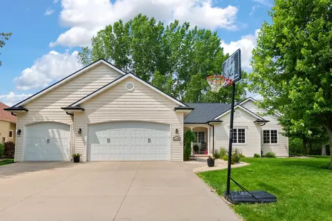 2346 W Barley Way, Appleton, WI 54913