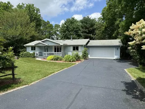 n3296 Deer View Court, Waupaca, WI 54981