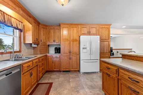 326 Main St, Wrightstown, WI 54180 photo 6