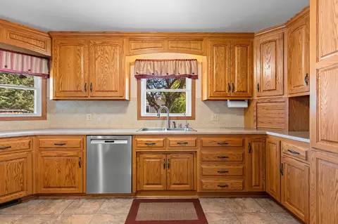 326 Main St, Wrightstown, WI 54180 photo 8