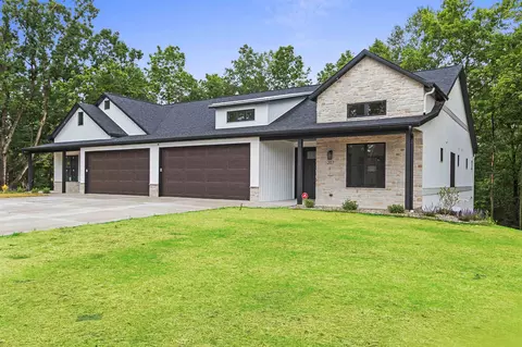 207 Deer Shed Trl #19, Green Bay, WI 54302