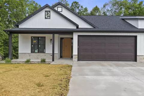 205 Deer Shed Trl #20, Green Bay, WI 54302
