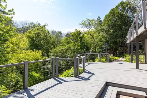 Exterior - 816 N Cambridge Dr, Appleton, WI 54915 photo 7 of 11