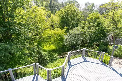 Exterior - 816 N Cambridge Dr, Appleton, WI 54915 photo 4 of 11