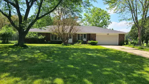 3600 Hidden Valley Ln, Green Bay, WI 54311