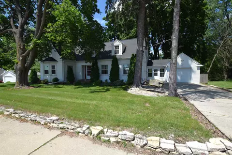 2237 Deckner Ave, Green Bay, WI 54302
