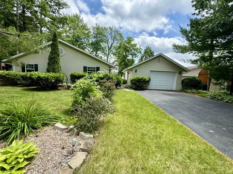 n2542 Bughs Lake Road, Wautoma, WI 54982