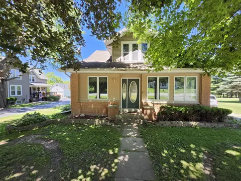 210 Church St, Fairwater, WI 53931