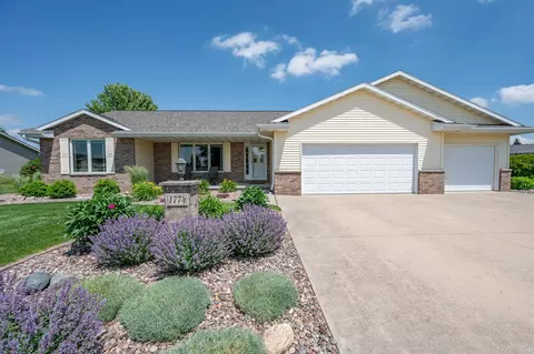 1774 Sandy Springs Rd, De Pere, WI 54115