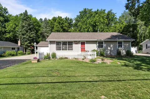 5031 N Lynndale Dr, Appleton, WI 54913 photo 4