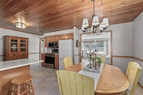 5031 N Lynndale Dr, Appleton, WI 54913 photo 17