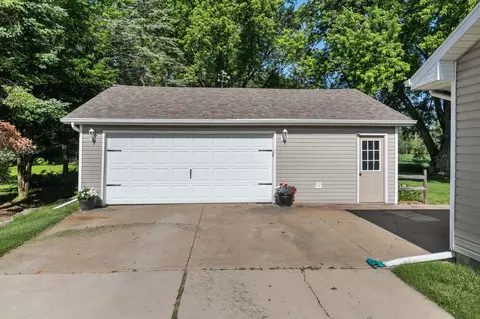 5031 N Lynndale Dr, Appleton, WI 54913 photo 32