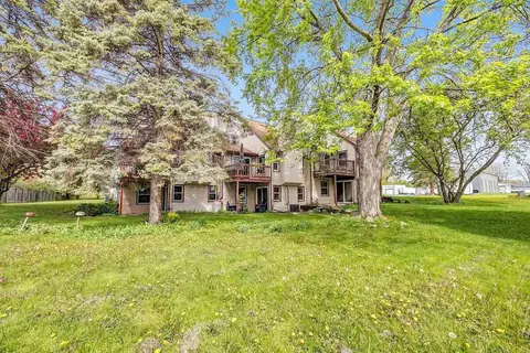 2558 Finger Rd, Green Bay, WI 54302
