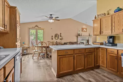 n9599 Anna Court, Appleton, WI 54915 photo 11