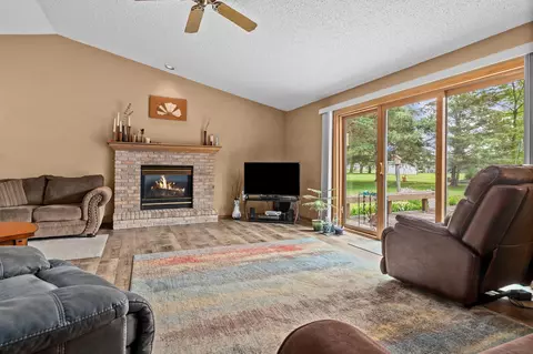 n9599 Anna Court, Appleton, WI 54915 photo 2