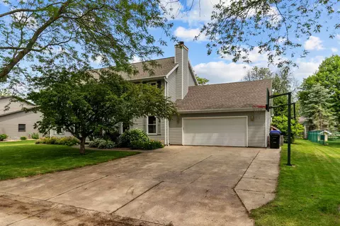 10 Pheasant Ct, Appleton, WI 54915 photo 2