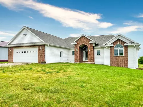 10632 County Hwy D, Luxemburg, WI 54217