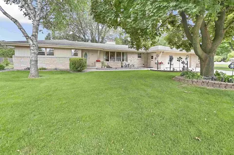 3401 S Clay St, Green Bay, WI 54301