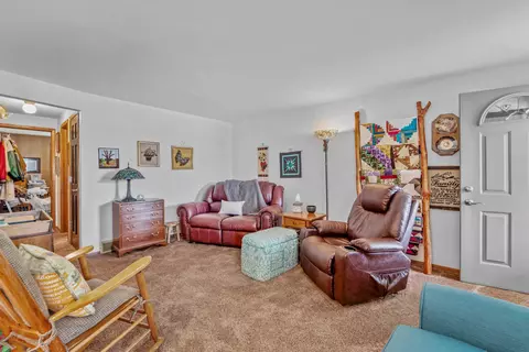 2 Fairway Ct, Appleton, WI 54915 photo 3
