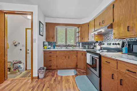 2 Fairway Ct, Appleton, WI 54915 photo 8