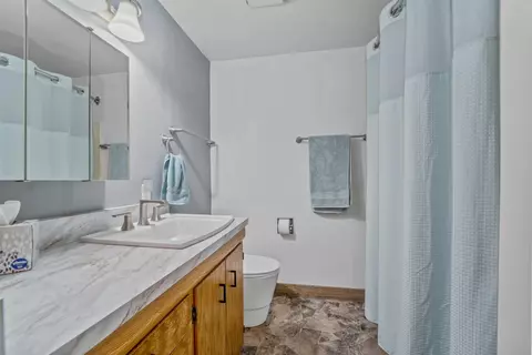 2 Fairway Ct, Appleton, WI 54915 photo 9