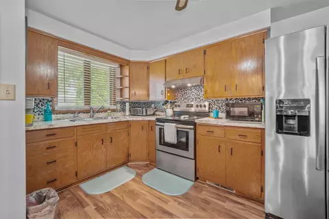 2 Fairway Ct, Appleton, WI 54915 photo 7