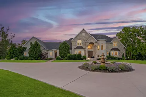 w9058 Forest Ridge Drive, Hortonville, WI 54944