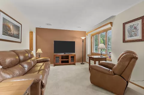 2816 E Henry St, Appleton, WI 54915 photo 2