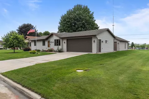 2816 E Henry St, Appleton, WI 54915 photo 4