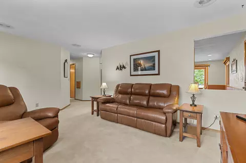 2816 E Henry St, Appleton, WI 54915 photo 6