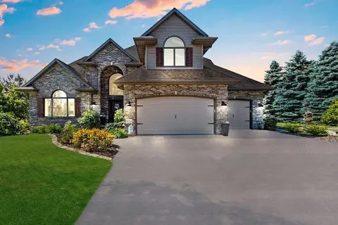 w6963 Hickory Nut Trail, Appleton, WI 54914