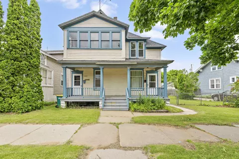 1616 Carney Blvd, Marinette, WI 54143