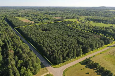 Cty Rd W, Redgranite, WI 54970
