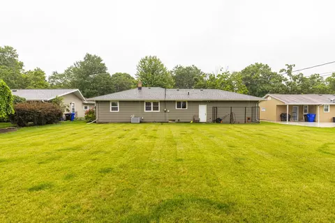 2516 S Greenview St, Appleton, WI 54915 photo 2