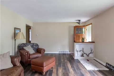2516 S Greenview St, Appleton, WI 54915 photo 5