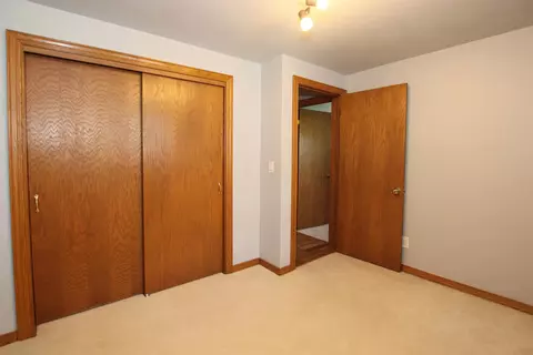 Bedroom - 27 N Linden Ln, Appleton, WI 54915 photo 7 of 7