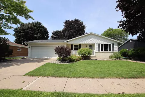 27 N Linden Ln, Appleton, WI 54915