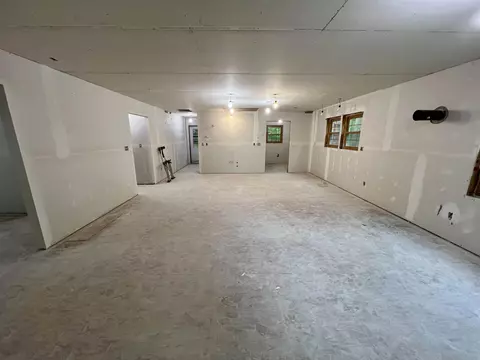 Living - n5808 25th Road, Crivitz, WI 54114 photo 1 of 3